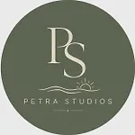 Petra Daire *